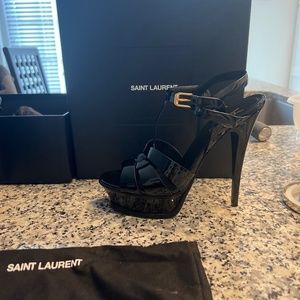 YSL Tribute patent leather heels size 7 US/38